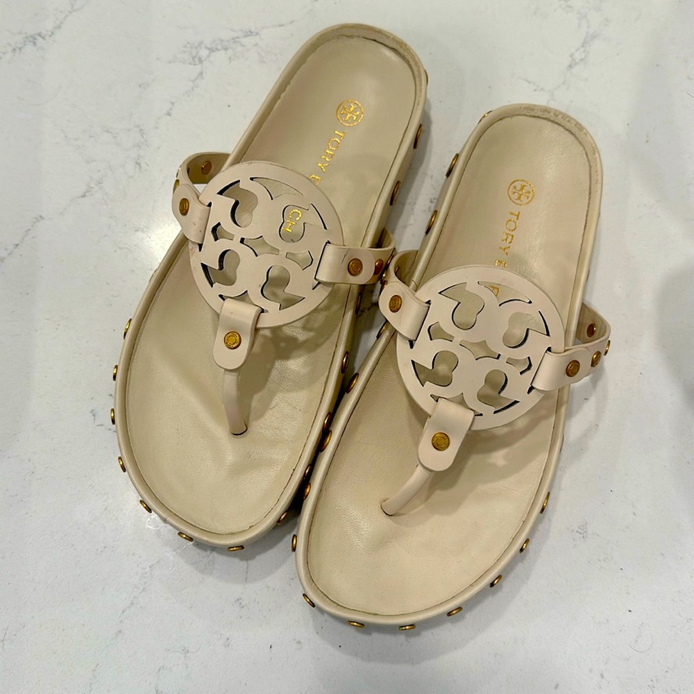Tory Birch Miller Cloud Coin Leather Flip Flop